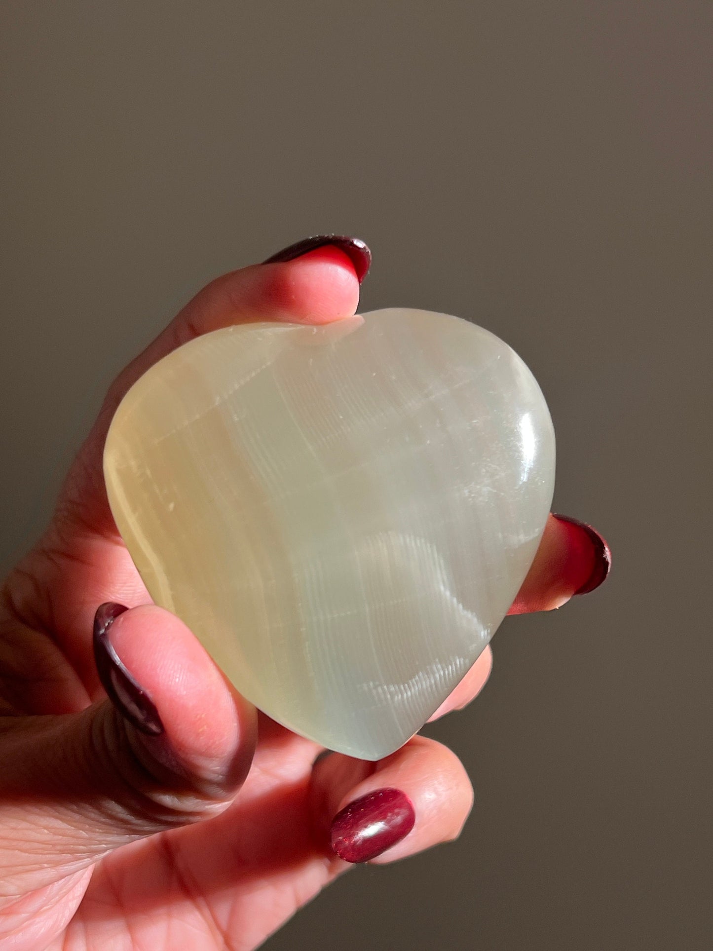 Green Calcite Heart, UV reactive Calcite, High Quality Green Calcite, Pistachio Calcite From Afghanistan