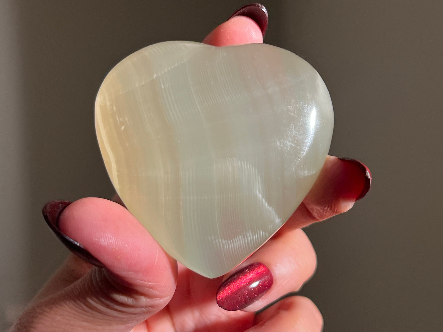 Green Calcite Heart, UV reactive Calcite, High Quality Green Calcite, Pistachio Calcite From Afghanistan