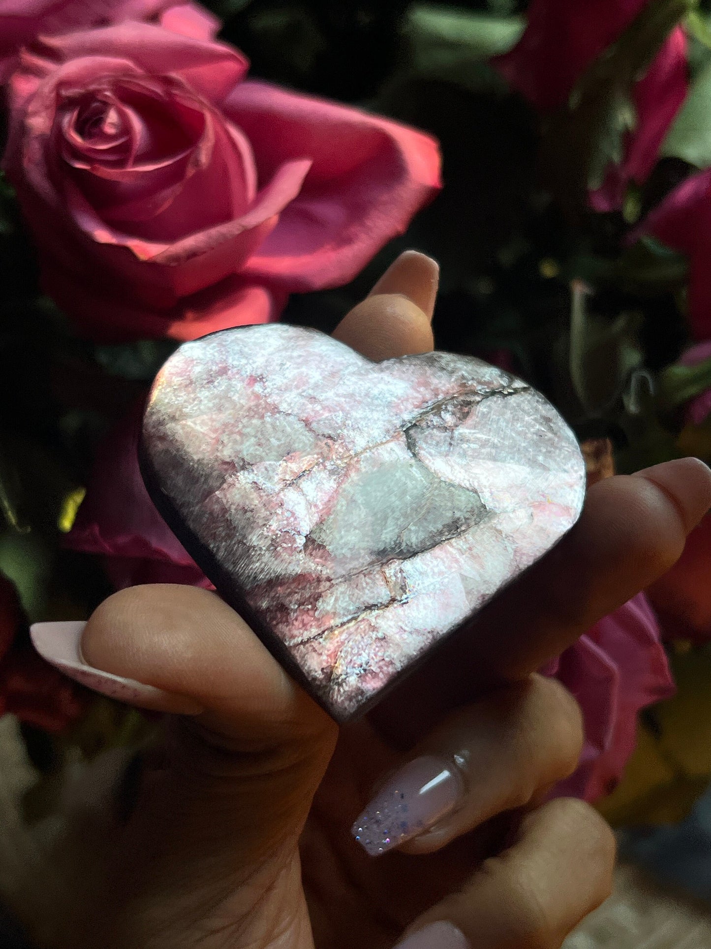 Flashy Purple Mica Heart, Lepidolite Heart, Crystal hearts, Gem Lepidolite, Mica Palm stone, Crystal Jewelry, Crystal Gifts, Small