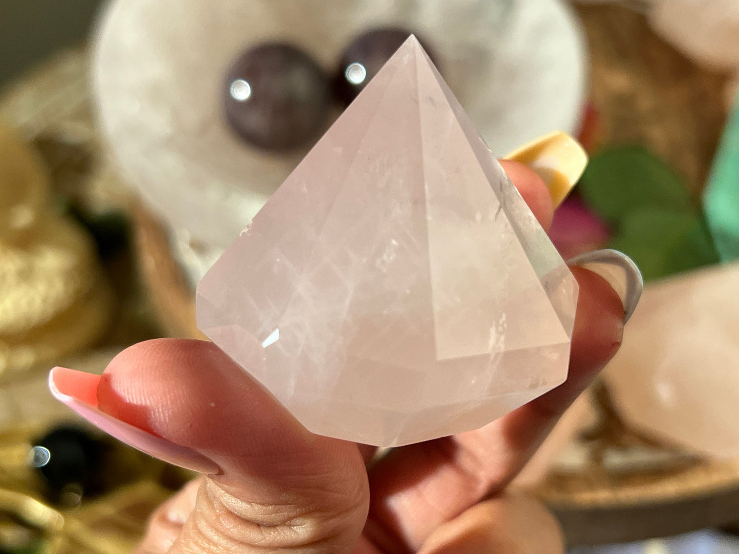 Small Rose Quartz Diamond Carving, Rose Quartz Diamond, Authentic Natural Rose Quartz, Rose Quartz, Crystals Gift, Metaphysical gits,