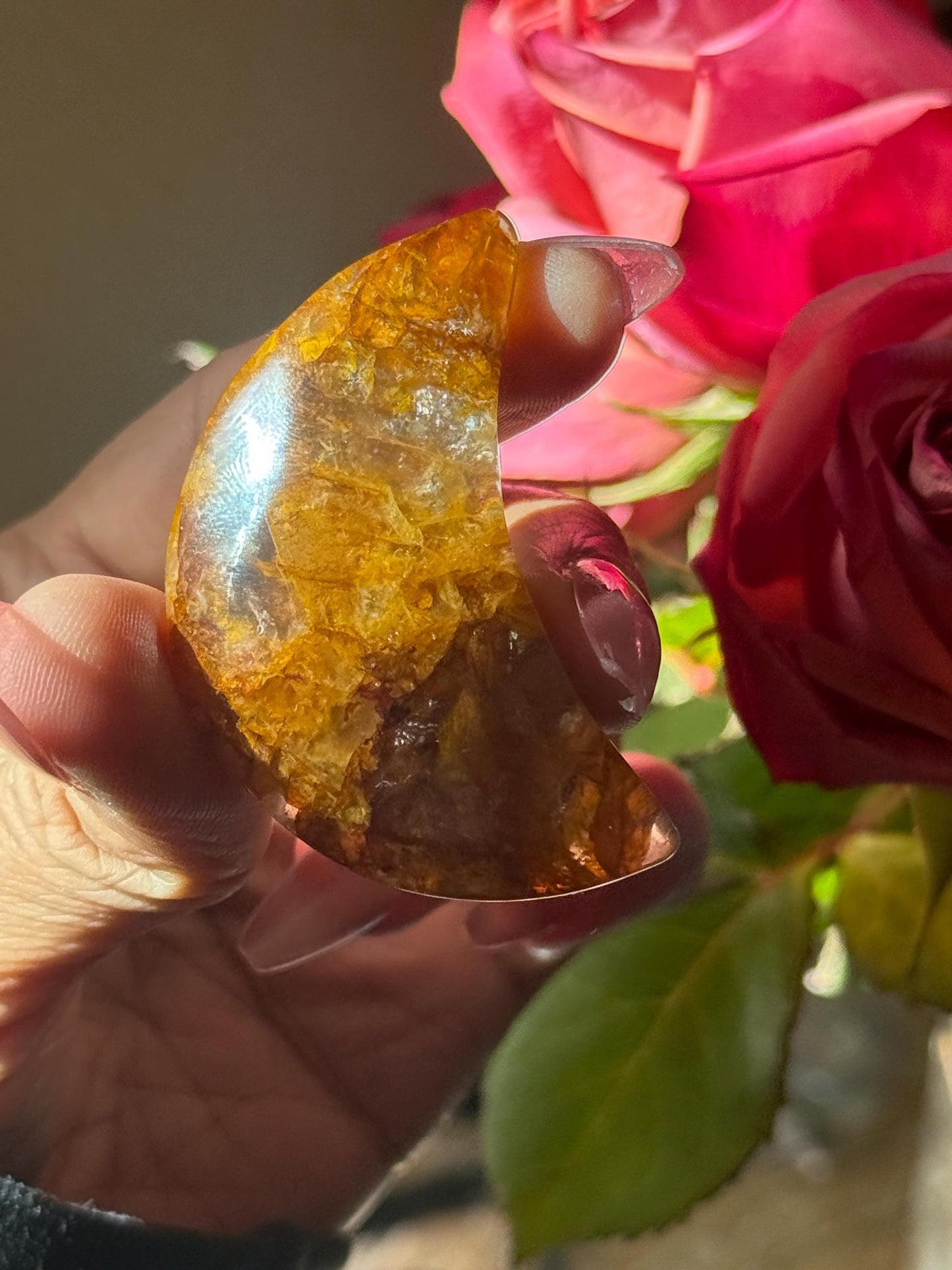 Golden Healer Quartz Moon, Golden Healer Quartz, Crystal Carving Moon, Witchy Decoration, Crystal Moons, Crystal Gifts,