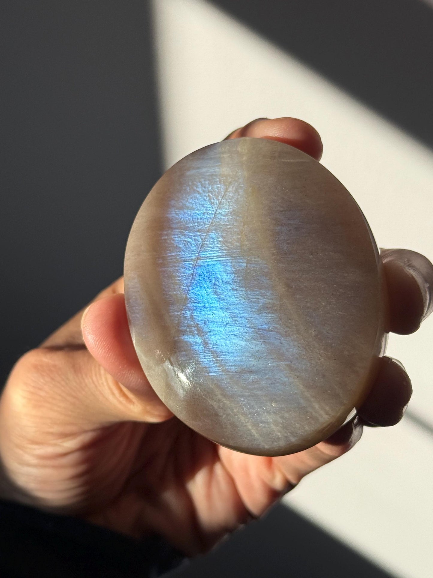 Super Flashy Blue Moonstone, Moonstone, Blue Flash Moonstone, High Grade Palm Stone