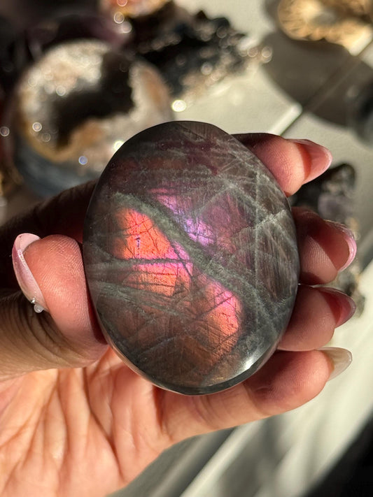 Purple Sunset Labradorite Palmstone, Sunset Flash Lab, Purple Labradorite, Protection Crystals, Medium
