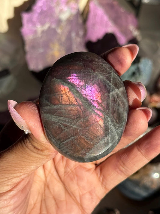 Purple Sunset Labradorite Palmstone, Sunset Flash Lab, Purple Labradorite, Protection Crystals, Medium