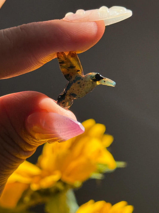 Hummingbird Crystal Carving, Golden Fossil Resin, Gemstone carving From Chipas Mexico,