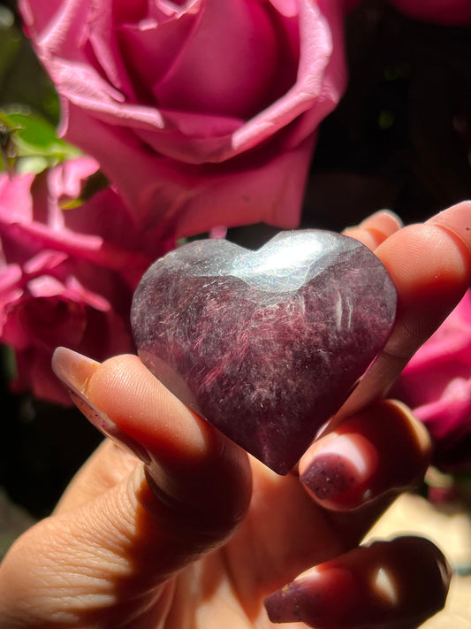 Small Mica Heart, Flashy Purple Mica Heart, Flashy Lepidolite Heart, Crystal hearts, Lepidolite, Crystal Jewelry, Crystal Gifts, mini Small