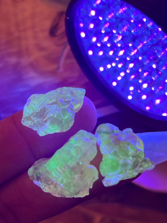 Hyalite Opal Lot, UV Reactive Botroiydal Hyalite, Hyalite, Glassy Rainbow Hyalite, Fossils and Rocks, Raw Crystal Specimen,