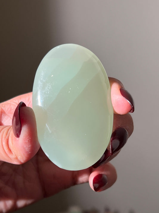 Green Calcite Heart, UV reactive Calcite, High Quality Green Calcite, Pistachio Calcite From Afghanistan