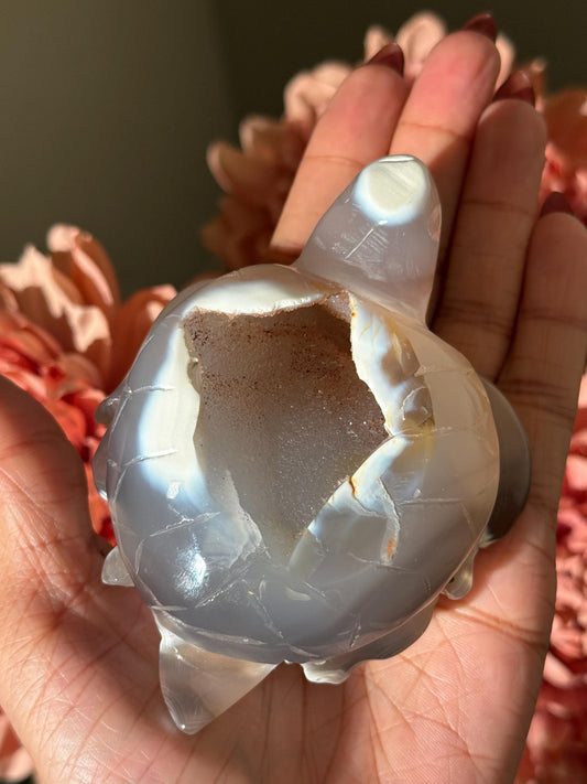 Druzy Agate Crystal Turtle, Druzy Agate Turtle, Turtle Carving, Good Luck Charm, Turtle Totem,  Metaphysical Gifts, Small Size