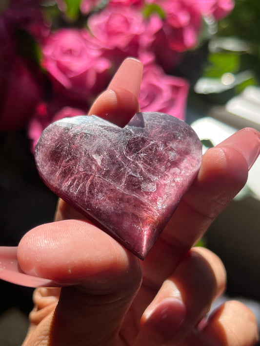 Flashy Purple Mica Heart, Lepidolite Heart, Crystal hearts, Gem Lepidolite, Mica Palm stone, Crystal Jewelry, Crystal Gifts, Small