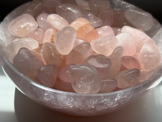 Rose Quartz Tumbled Stone (2)
