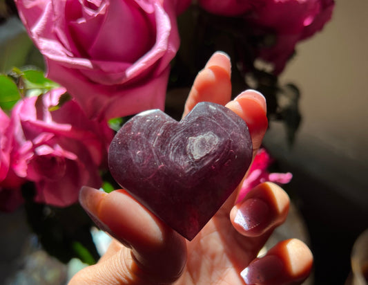 Small Mica Heart, Flashy Purple Mica Heart, Flashy Lepidolite Heart, Crystal hearts, Lepidolite, Crystal Jewelry, Crystal Gifts, mini Small