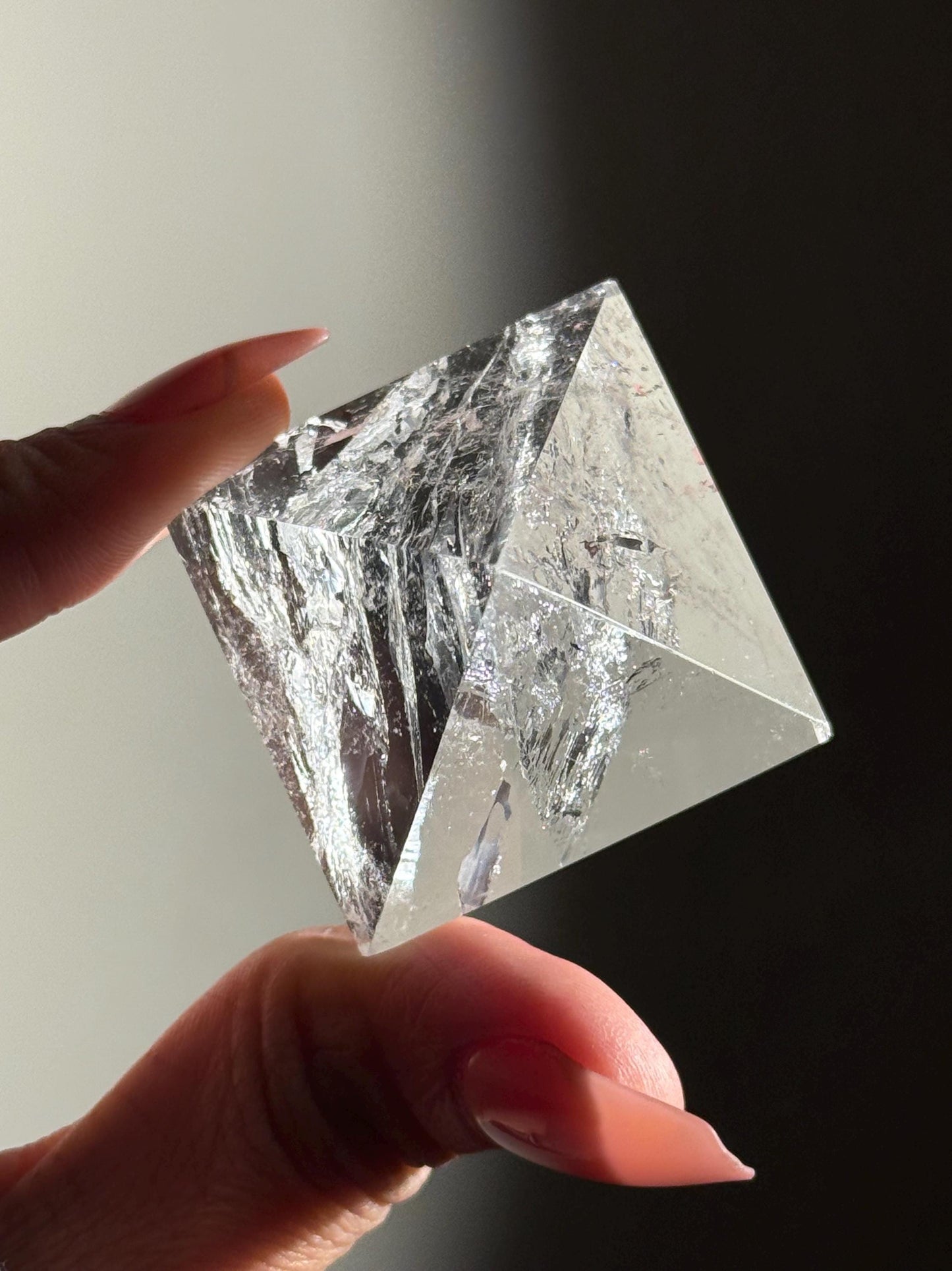 Natural Clear Quartz Pyramid, Rainbow Clear Quartz, Spiritual Home Decoration, Egyptian Pyramid Decoration, High Frequency Quartz, Pyramid