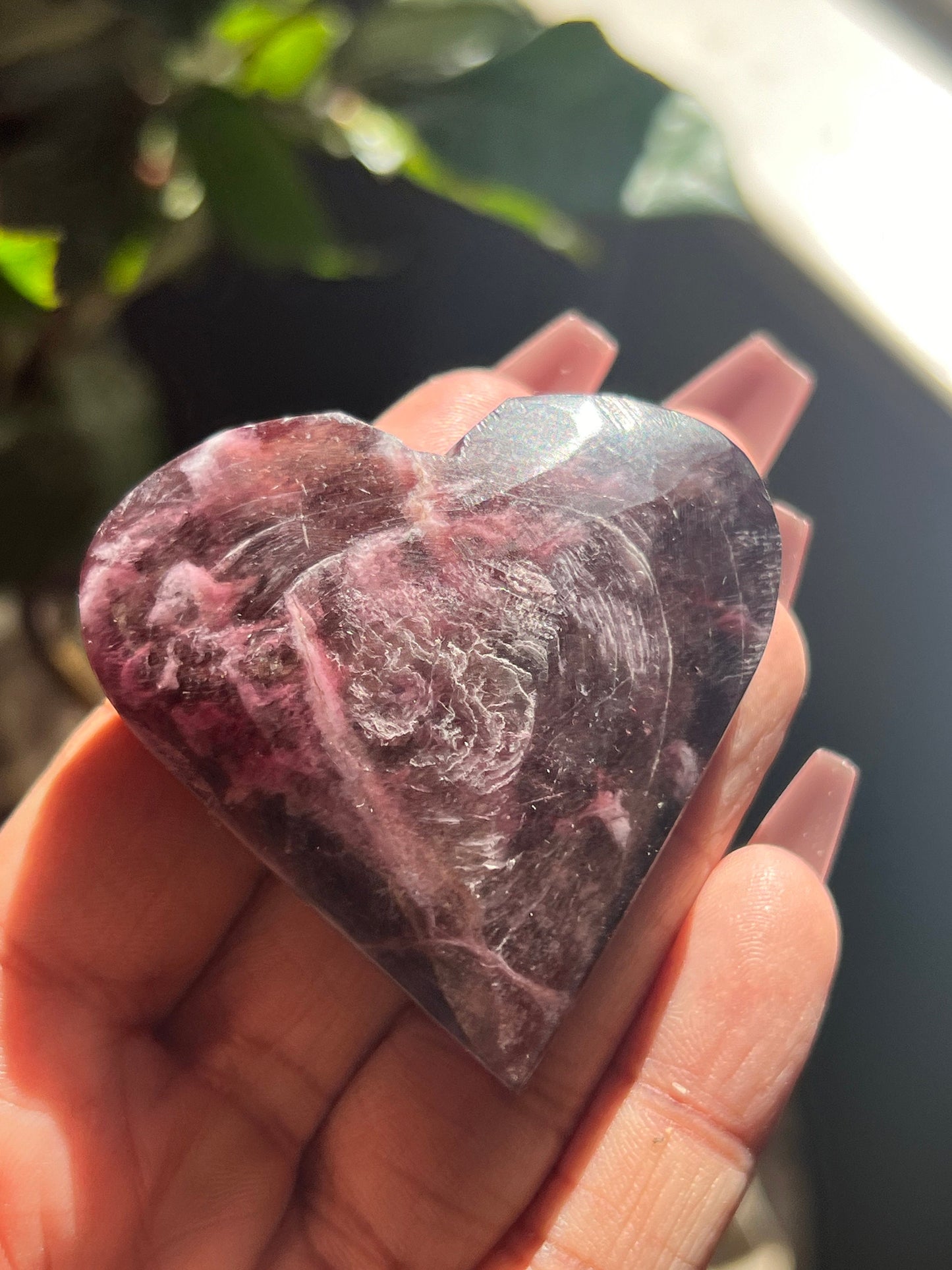 Flashy Purple Mica Heart, Lepidolite Heart, Crystal hearts, Gem Lepidolite, Mica Palm stone, Crystal Jewelry, Crystal Gifts, Small