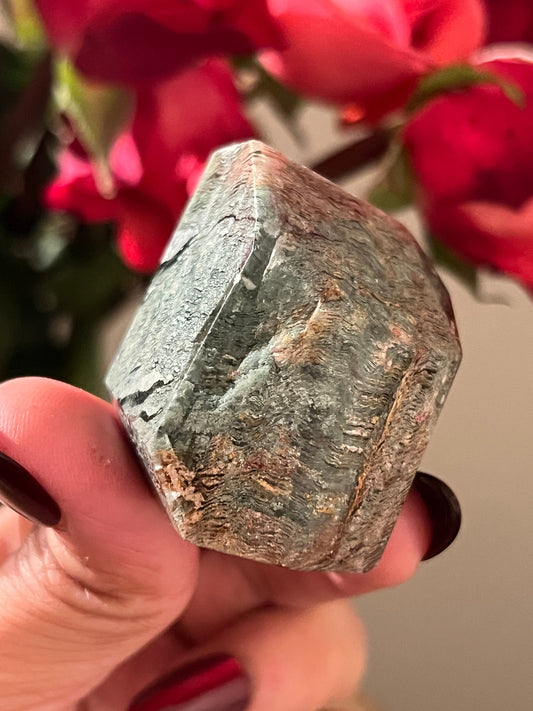 Garden Quartz free form, Garden Quartz, Lodolite, Scenic Quartz, Crystals, Healing Crystals,