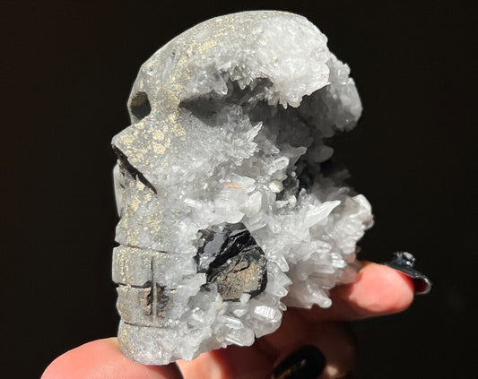 Extraordinary Crystal Skull