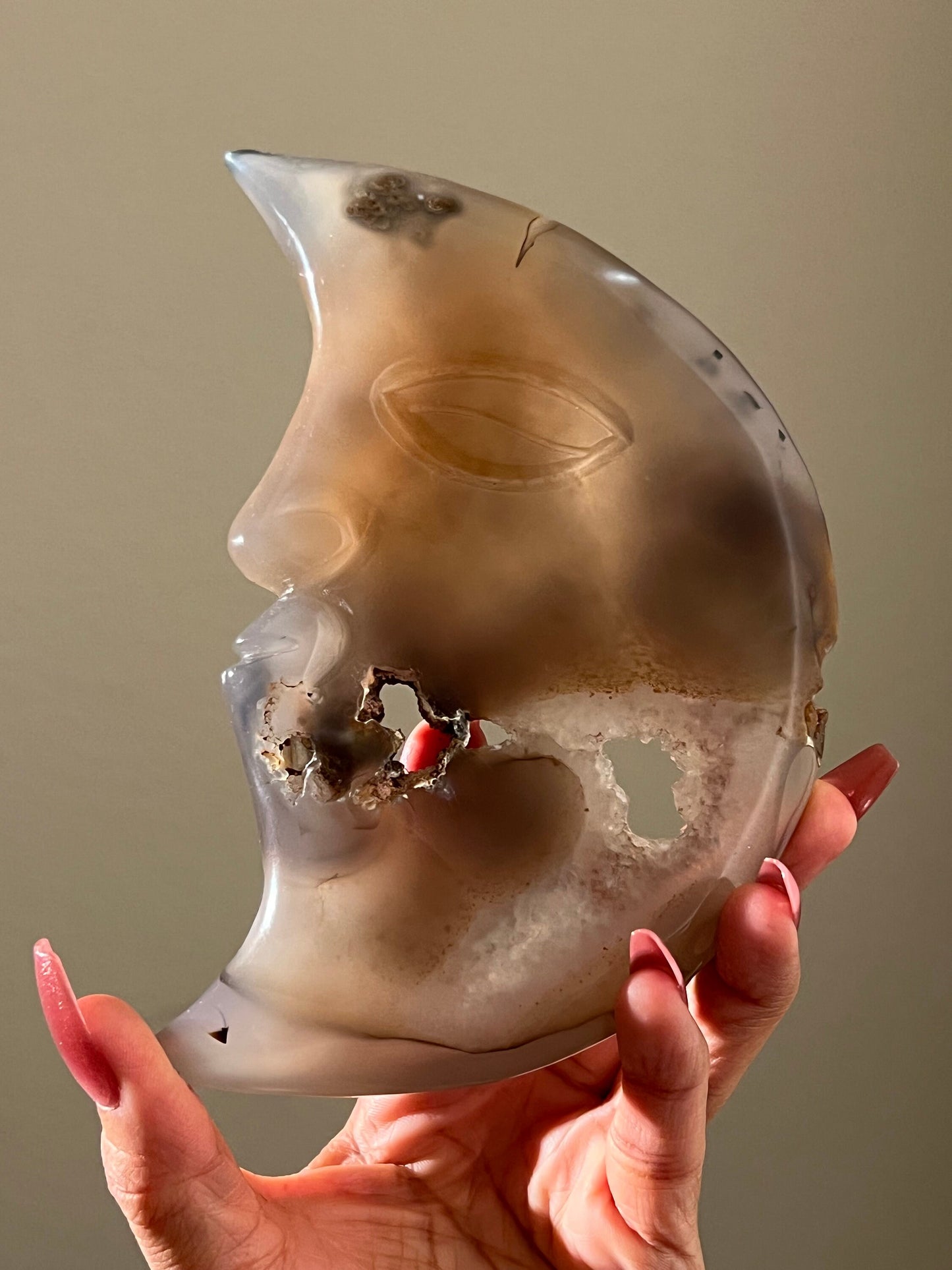 Druzy Agate Moon, Crystal MOON, Crystal Carving, Crescent Moon, Moon Decor, Crystal Gift, Metaphysical Gifts, Spiritual Decor,