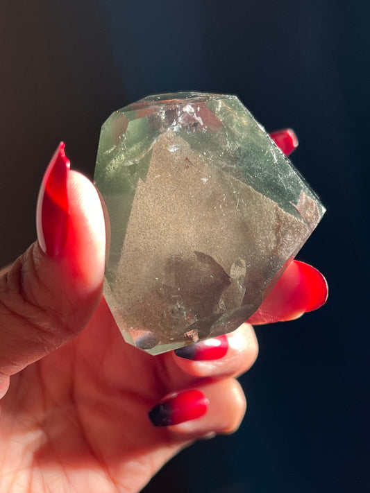 Garden Quartz free form, unique garden Quartz, garden Quartz, lodolite,