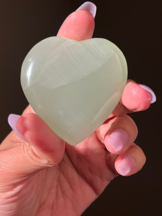 Green Calcite Heart, UV reactive Calcite, High Quality Green Calcite, Pistachio Calcite From Afghanistan