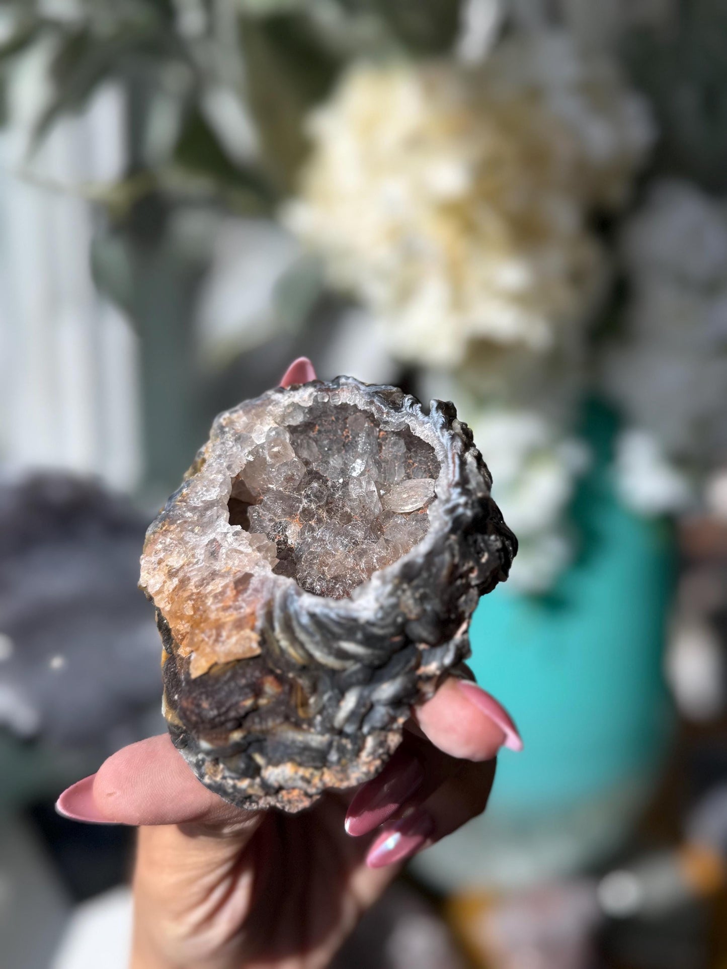 Blue Chalcedony Geode, Quartz Geode, Quartz , Natural Raw Chalcedony, Blue chalcedony, Fossils, Crystal Gifts,