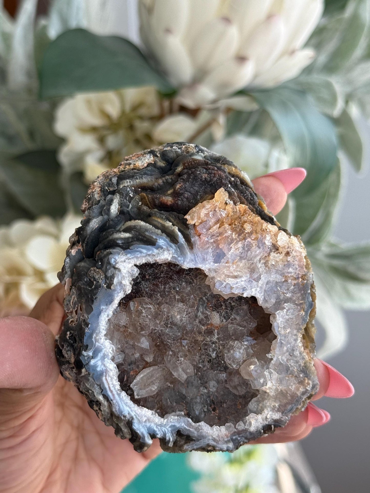 Blue Chalcedony Geode, Quartz Geode, Quartz , Natural Raw Chalcedony, Blue chalcedony, Fossils, Crystal Gifts,