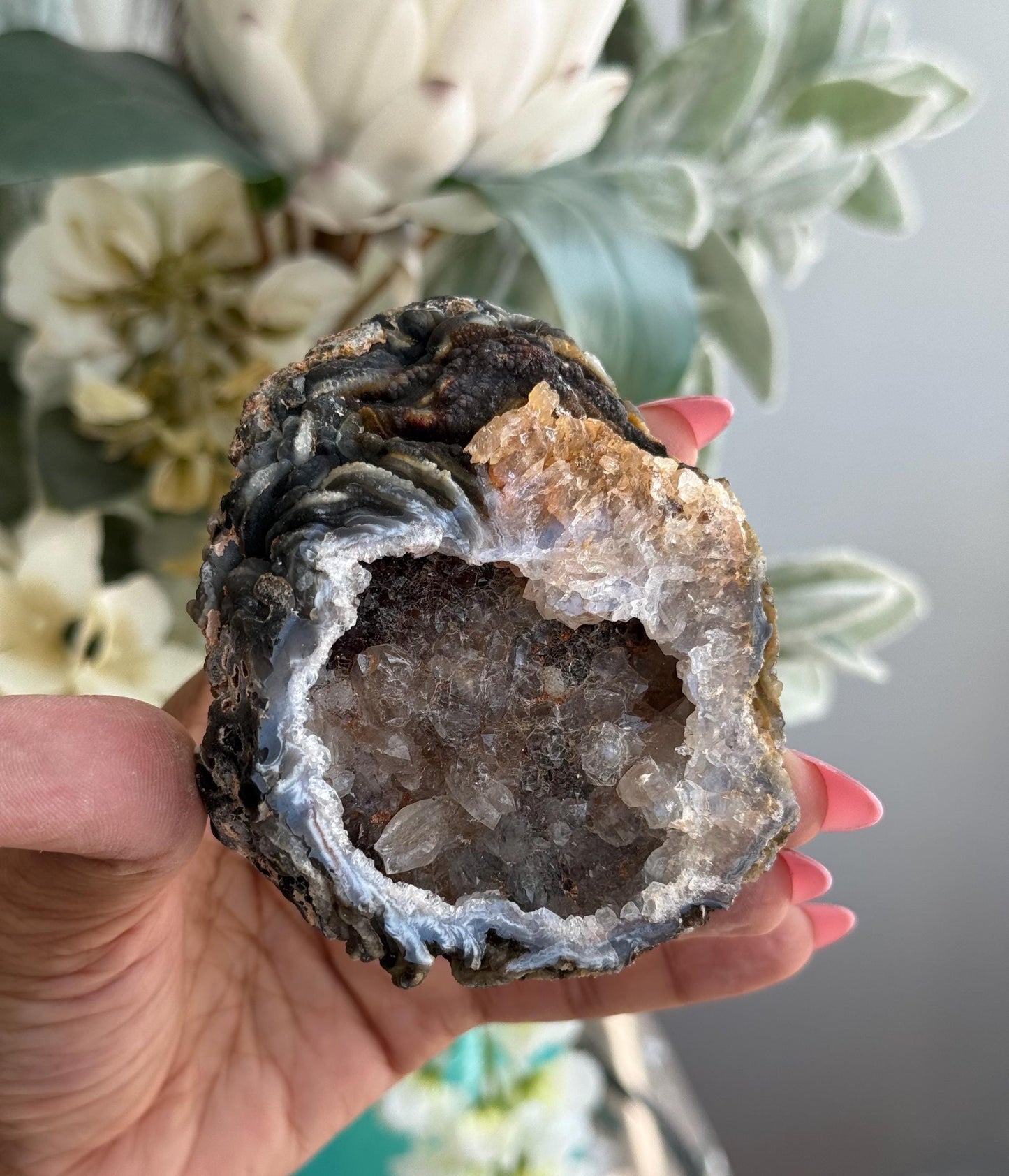 Blue Chalcedony Geode, Quartz Geode, Quartz , Natural Raw Chalcedony, Blue chalcedony, Fossils, Crystal Gifts,