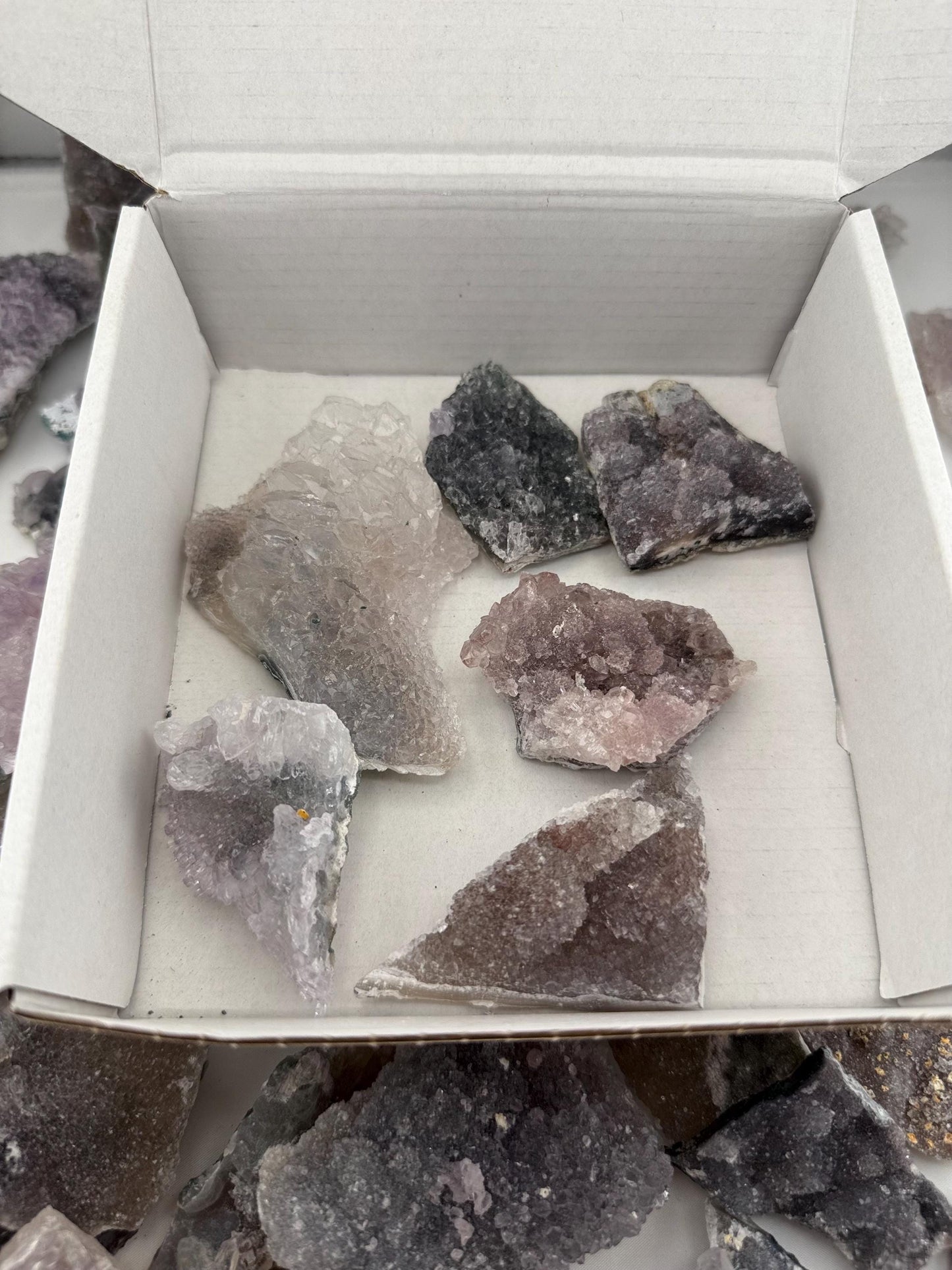Zeolite Amethyst Crystal Wholesale Box, Amethyst Flowers, Amethyst Zeolites From Brazil, 5 to 7 pieces, Crystal Wholesale, Crystal Giftbox,