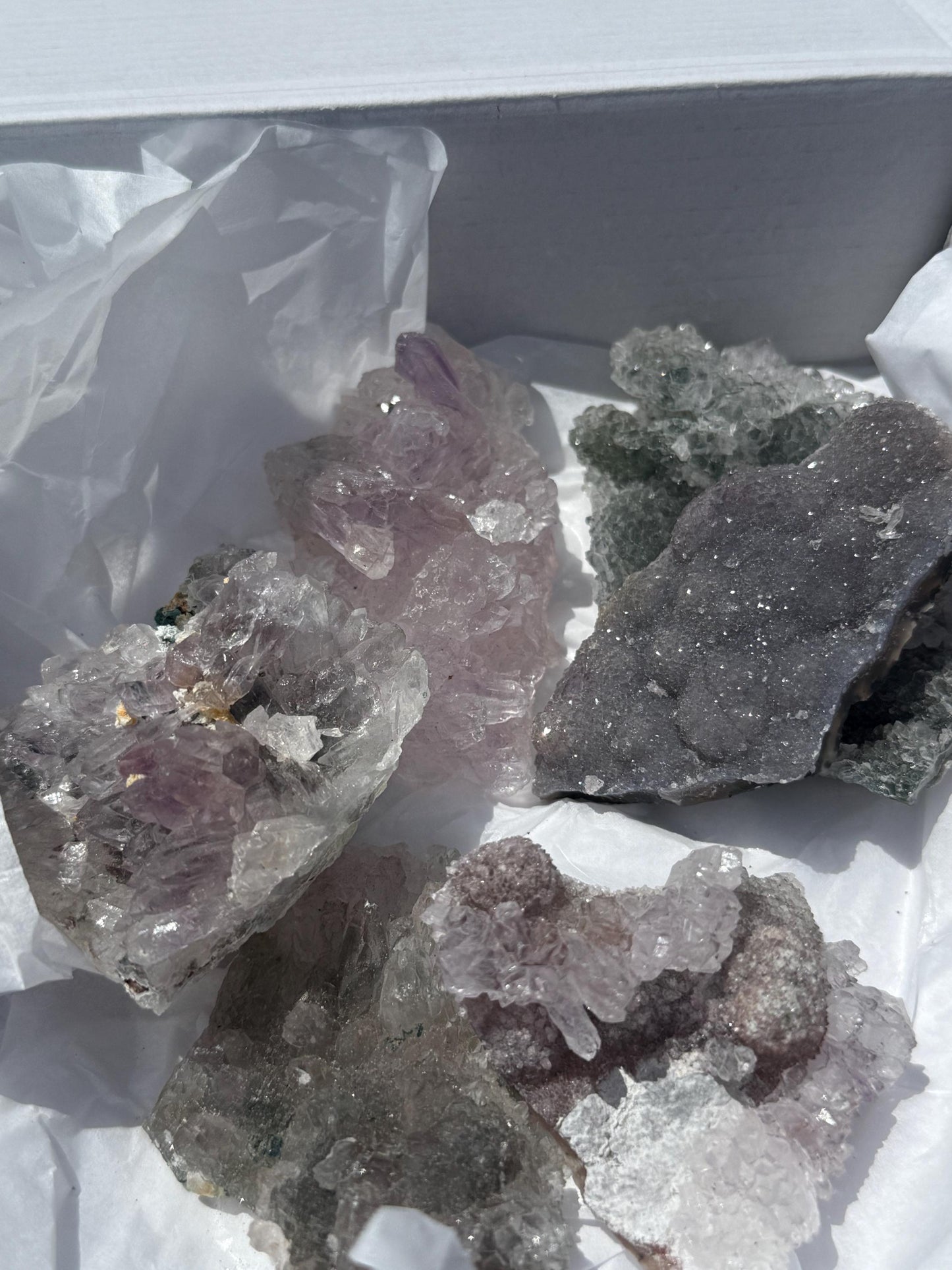 Zeolite Amethyst Crystal Wholesale Box, Amethyst Flowers, Amethyst Zeolites From Brazil, 5 to 7 pieces, Crystal Wholesale, Crystal Giftbox,