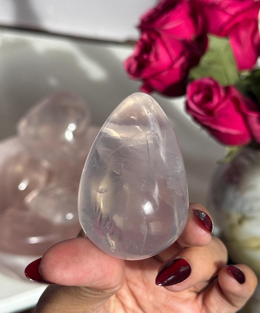 Girasol Rose Quartz egg  with Star Flash