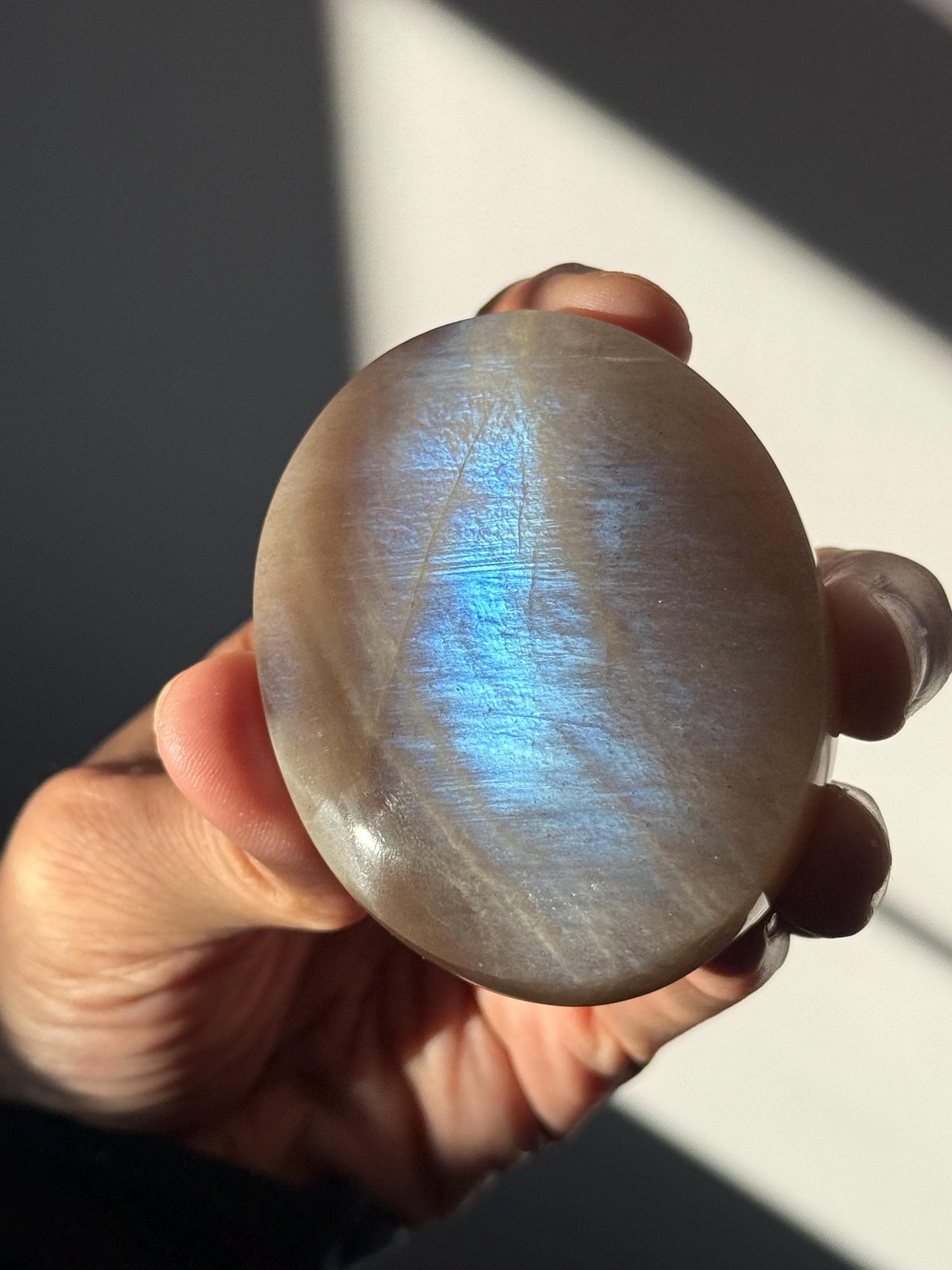 Super Flashy Blue Moonstone, Moonstone, Blue Flash Moonstone, High Grade Palm Stone