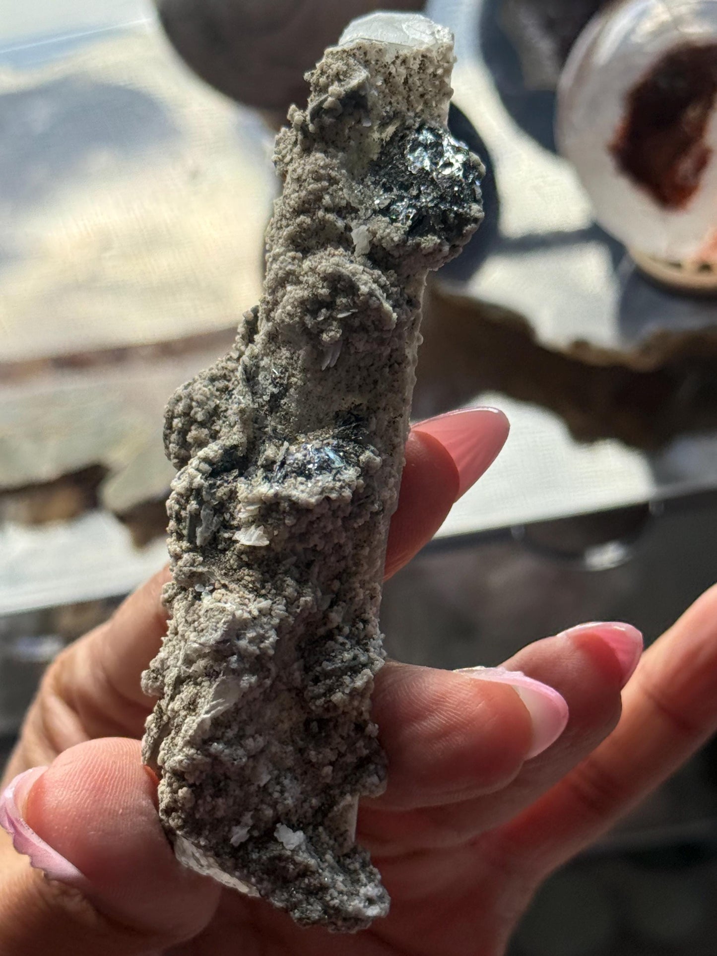 Witches finger Quartz, Quartz with Hematite and UV-Reactive Calcite Inclusions, Natural Raw Specimen,