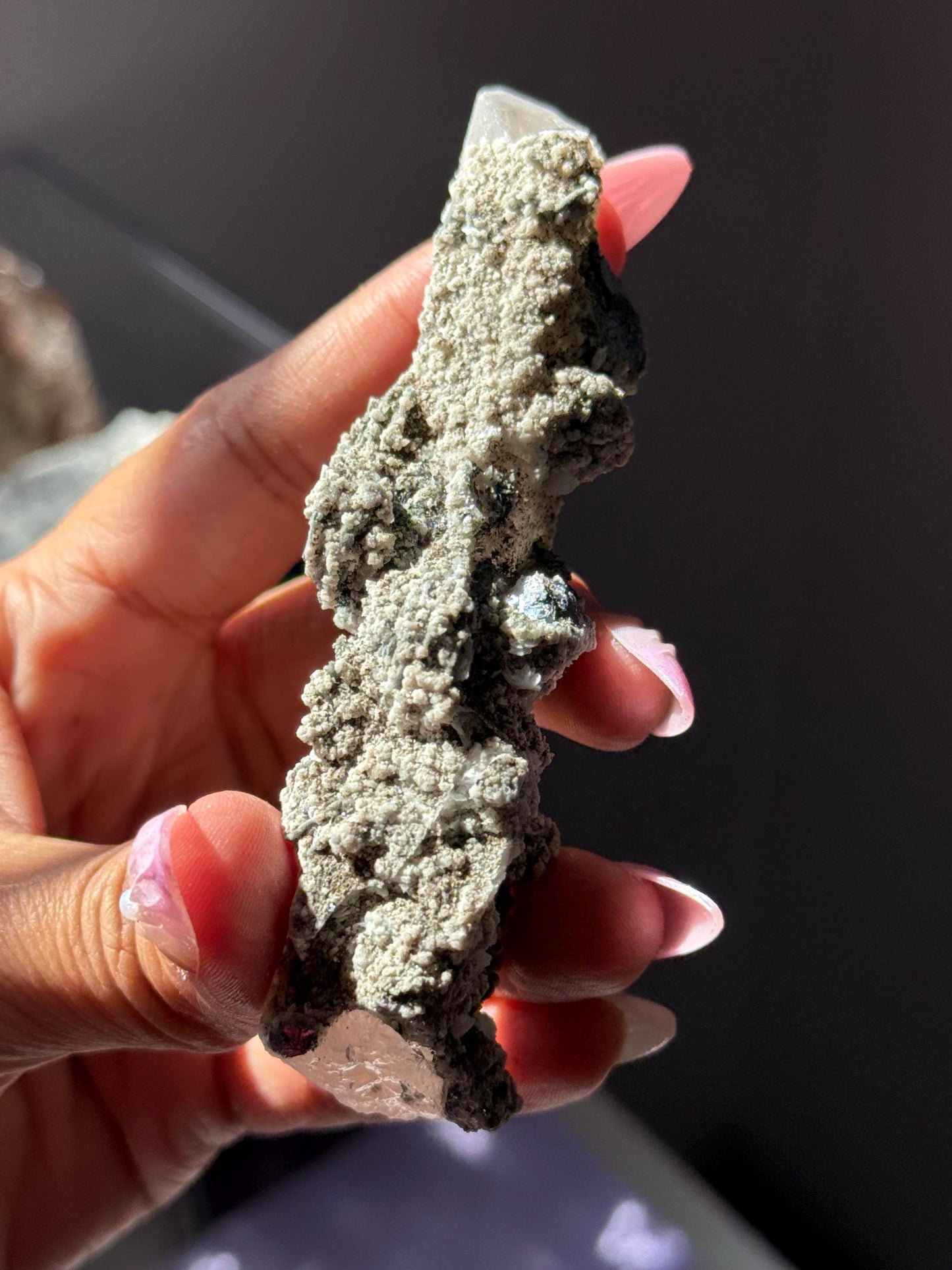 Witches finger Quartz, Quartz with Hematite and UV-Reactive Calcite Inclusions, Natural Raw Specimen,