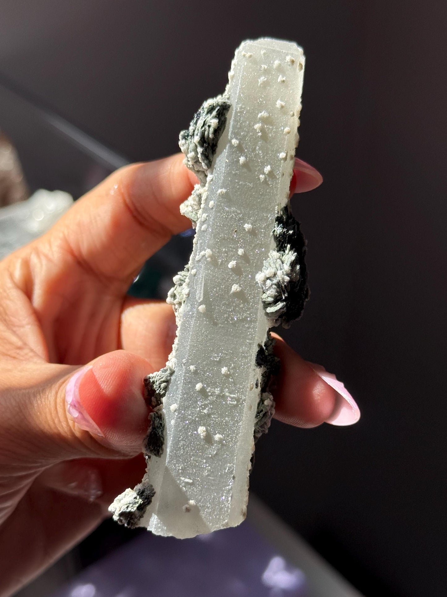 Witches finger Quartz, Quartz with Hematite and UV-Reactive Calcite Inclusions, Natural Raw Specimen,